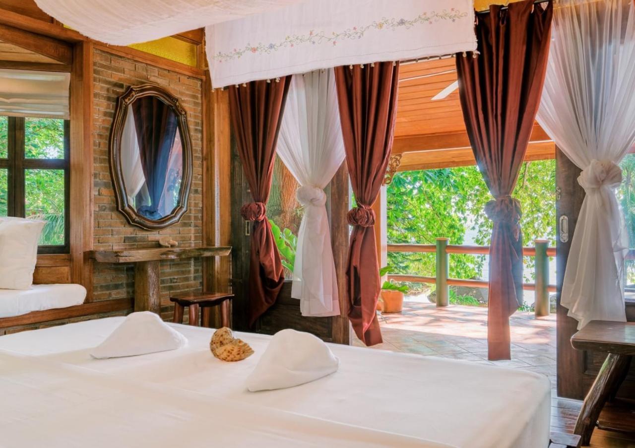 Chema'S By The Sea Hotel Samal Buitenkant foto