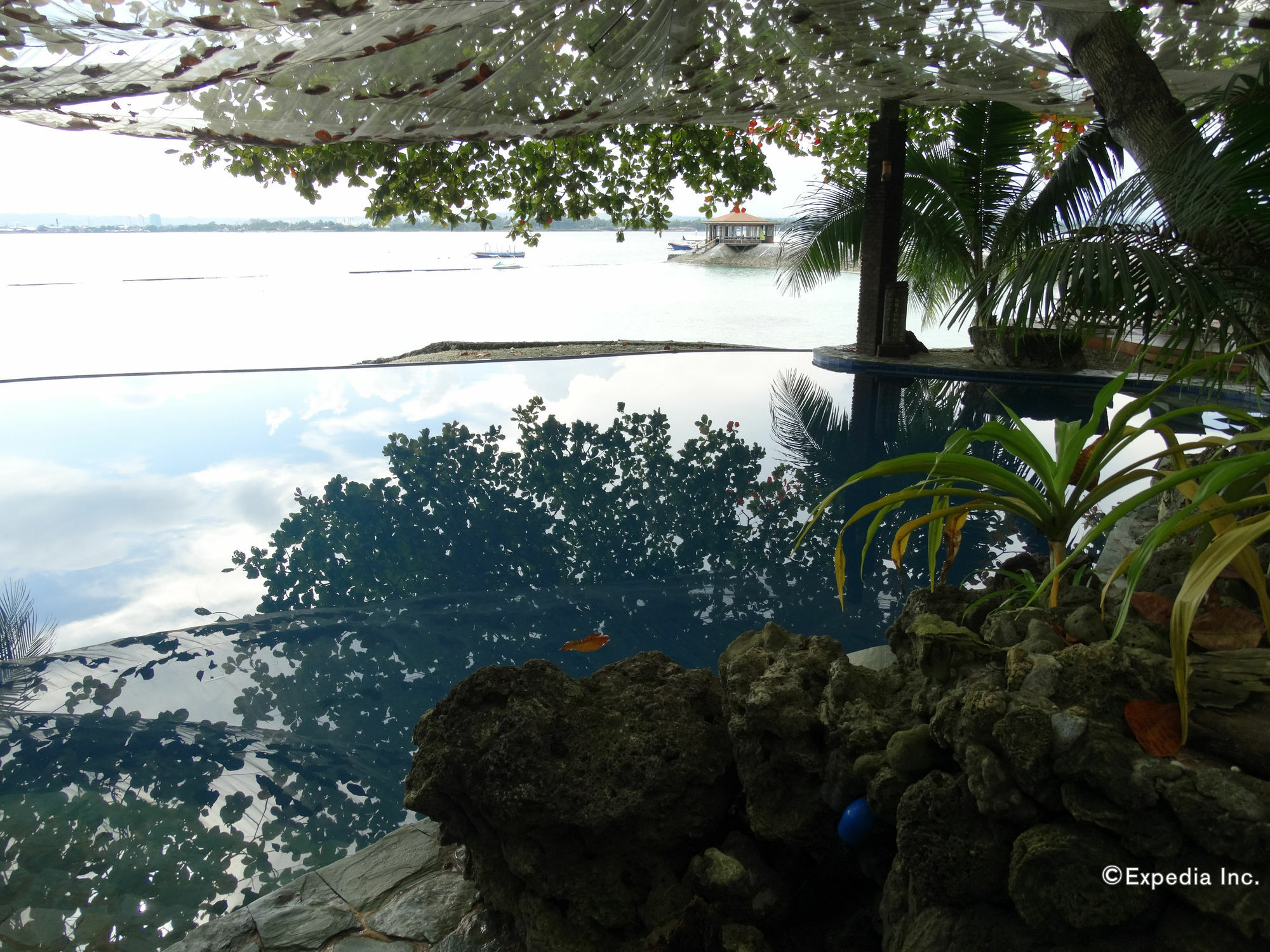 Chema'S By The Sea Hotel Samal Buitenkant foto